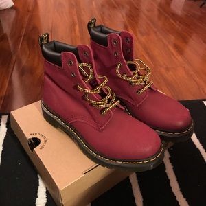 Dr. Martents 939 6-Eye Hiker Boot